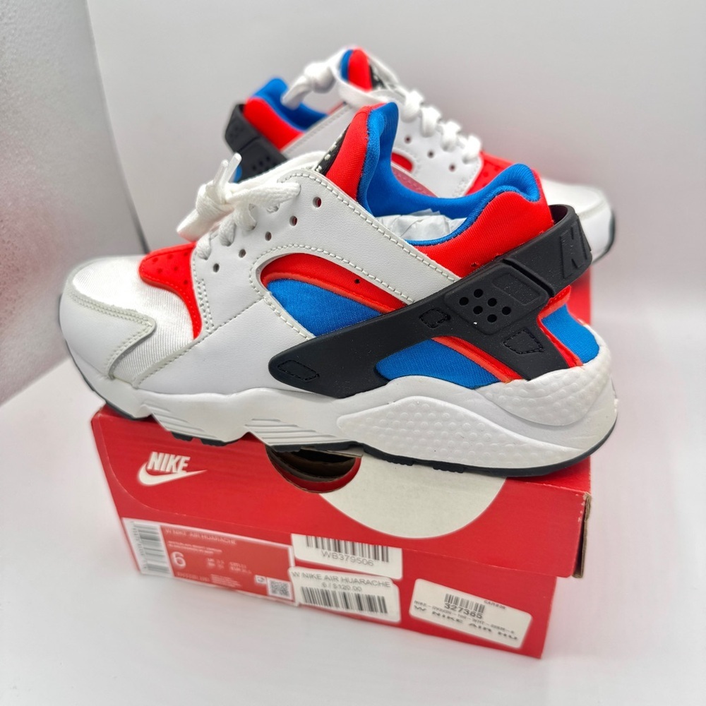 NWT Nike Hurache Women’s Sneakers in White Bright Crimson / Photo Blue / Black - Picture 9 of 14